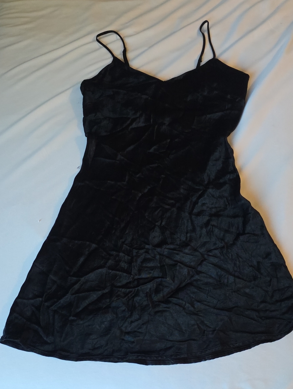 DE ROCOCO Classic Black Slip Dress with Spaghetti Straps